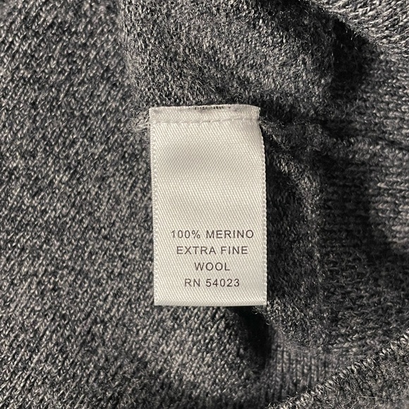 Banana Republic Black Gray Marled Sweater 100% Extra Fine Merino Wool Size M - Picture 6 of 8